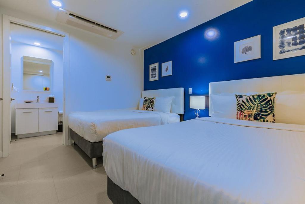 Azure Beach Residences Palm Beach Eksteriør billede