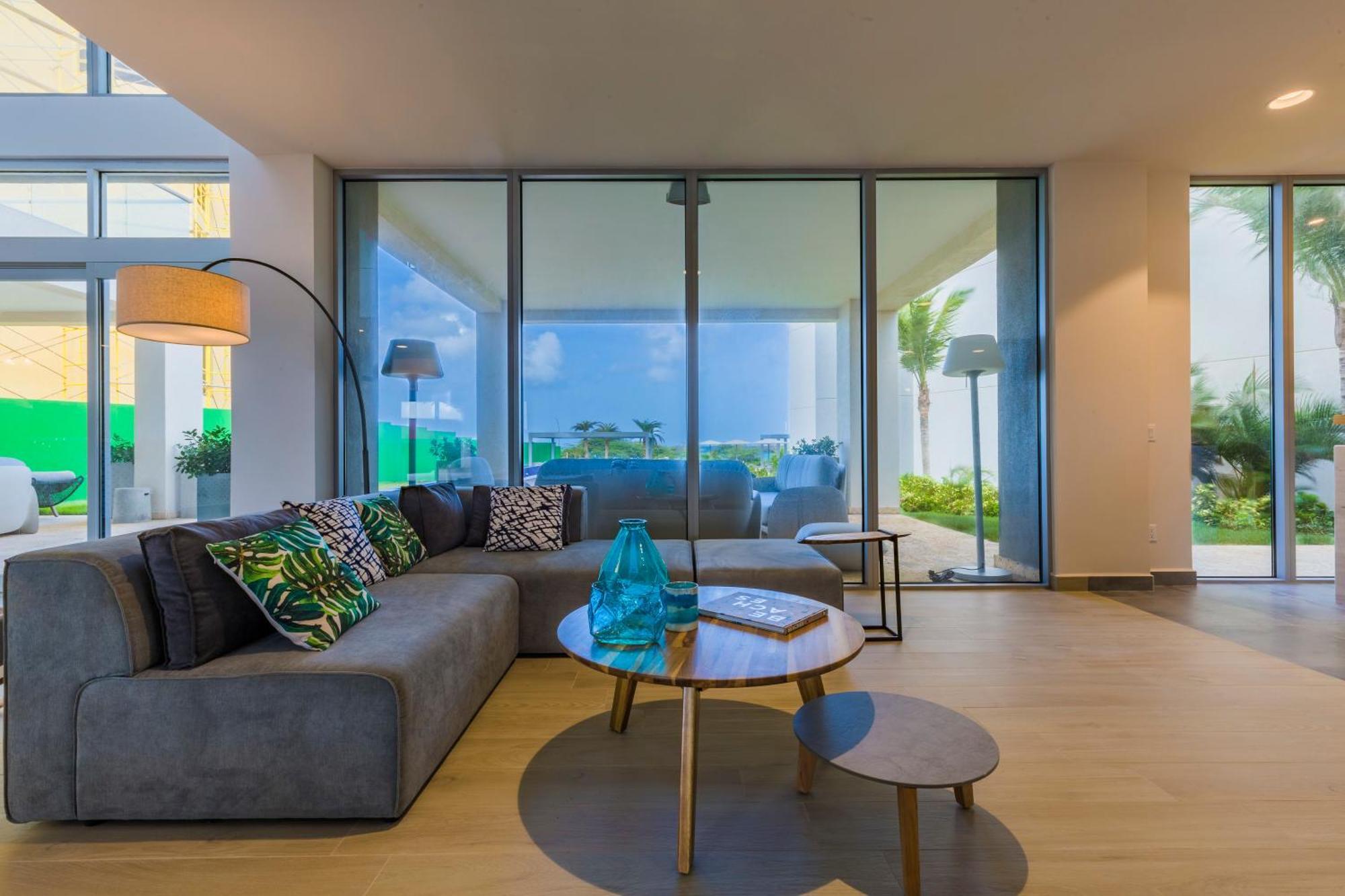 Azure Beach Residences Palm Beach Eksteriør billede
