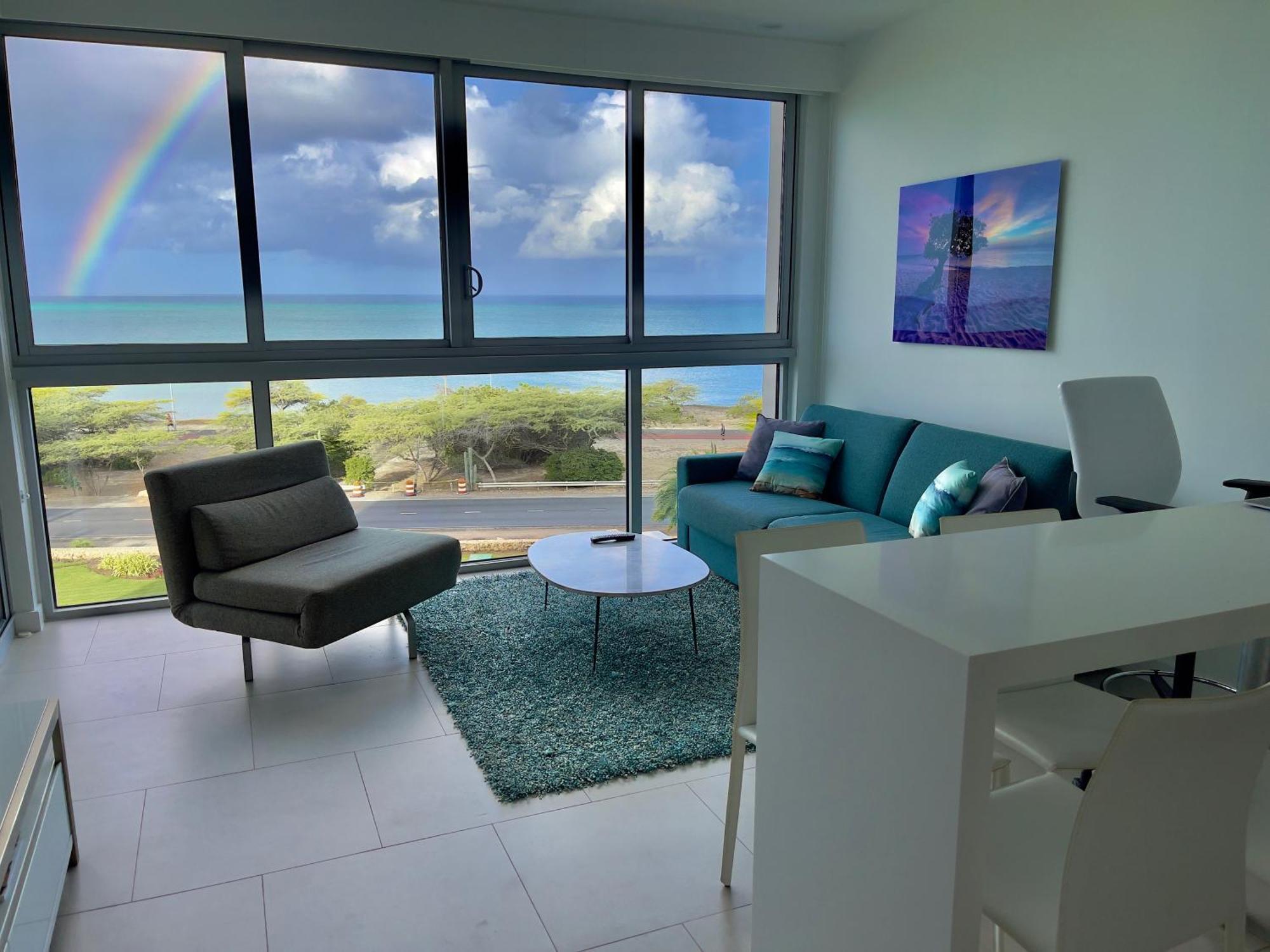 Azure Beach Residences Palm Beach Eksteriør billede