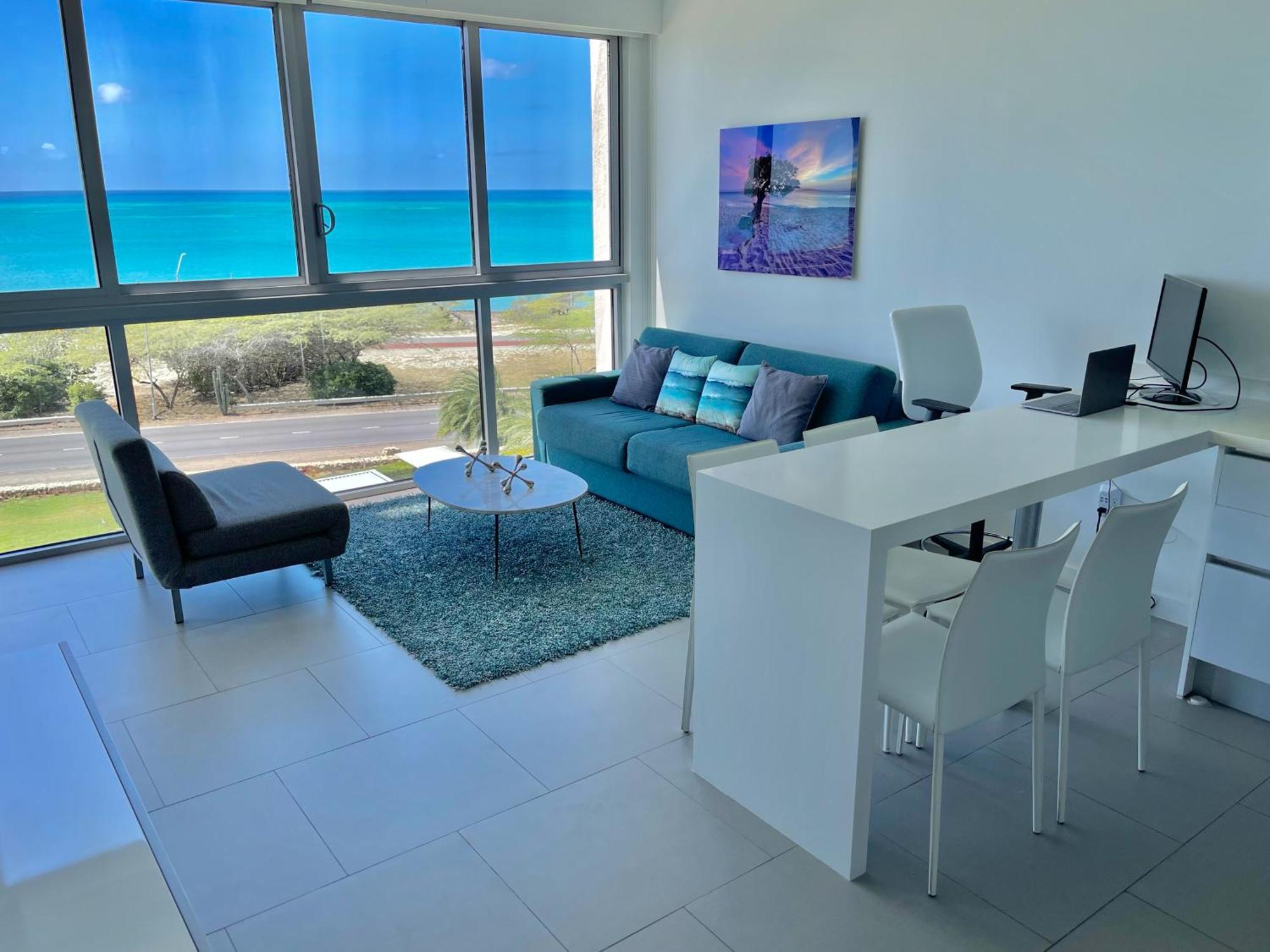 Azure Beach Residences Palm Beach Eksteriør billede